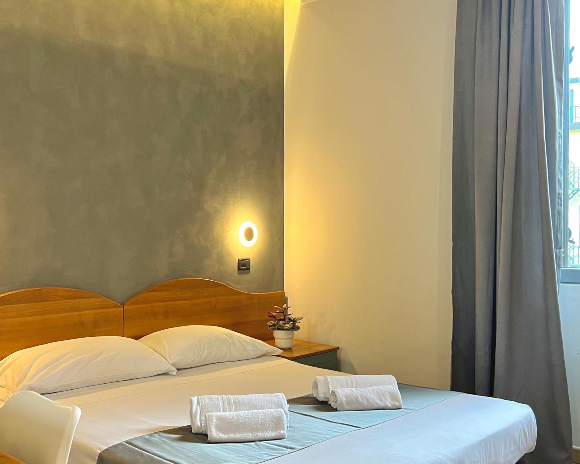 Hotel Sara Milaan Buitenkant foto
